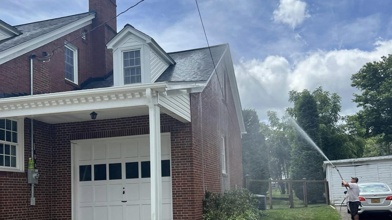 Galax, VA Home Exterior Cleaning Home Exterior Cleaning Mountain